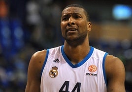 Slaughter defendió la camiseta del Real Madrid de 2012 a 2015.