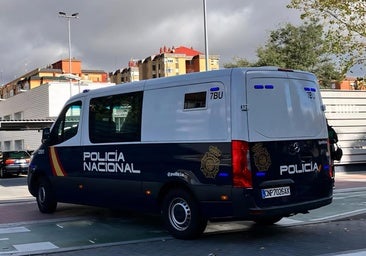 Detenido por un robo de 2.000 euros al descuido y otro en el interior de un coche