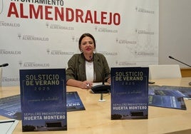 Josefina Barragán, responsable de Turismo, durante la presentación de las actividades.