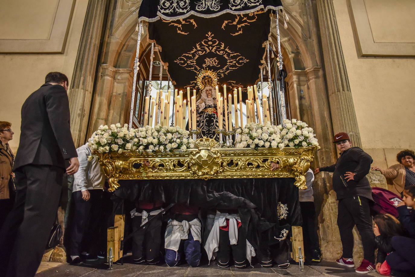 Miércoles Santo de estrenos en las Hermandades