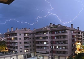 Aviso amarillo en Extremadura por tormentas, que puede ir acompañado de fuertes rachas de viento y granizo