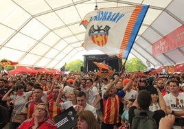 Fan zone del Valencia que se ubicó en el jardín del Turia.