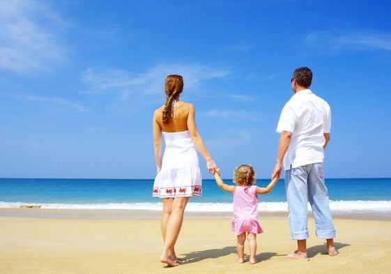 Familia en la playa