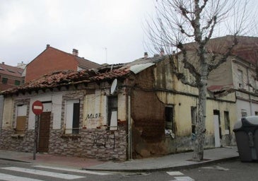 La «casa en ruinas» de la calle Nazaret, un basurero con tráfico de droga