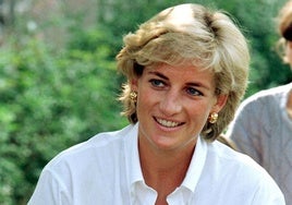 A subasta los vestidos más icónicos de la princesa Diana