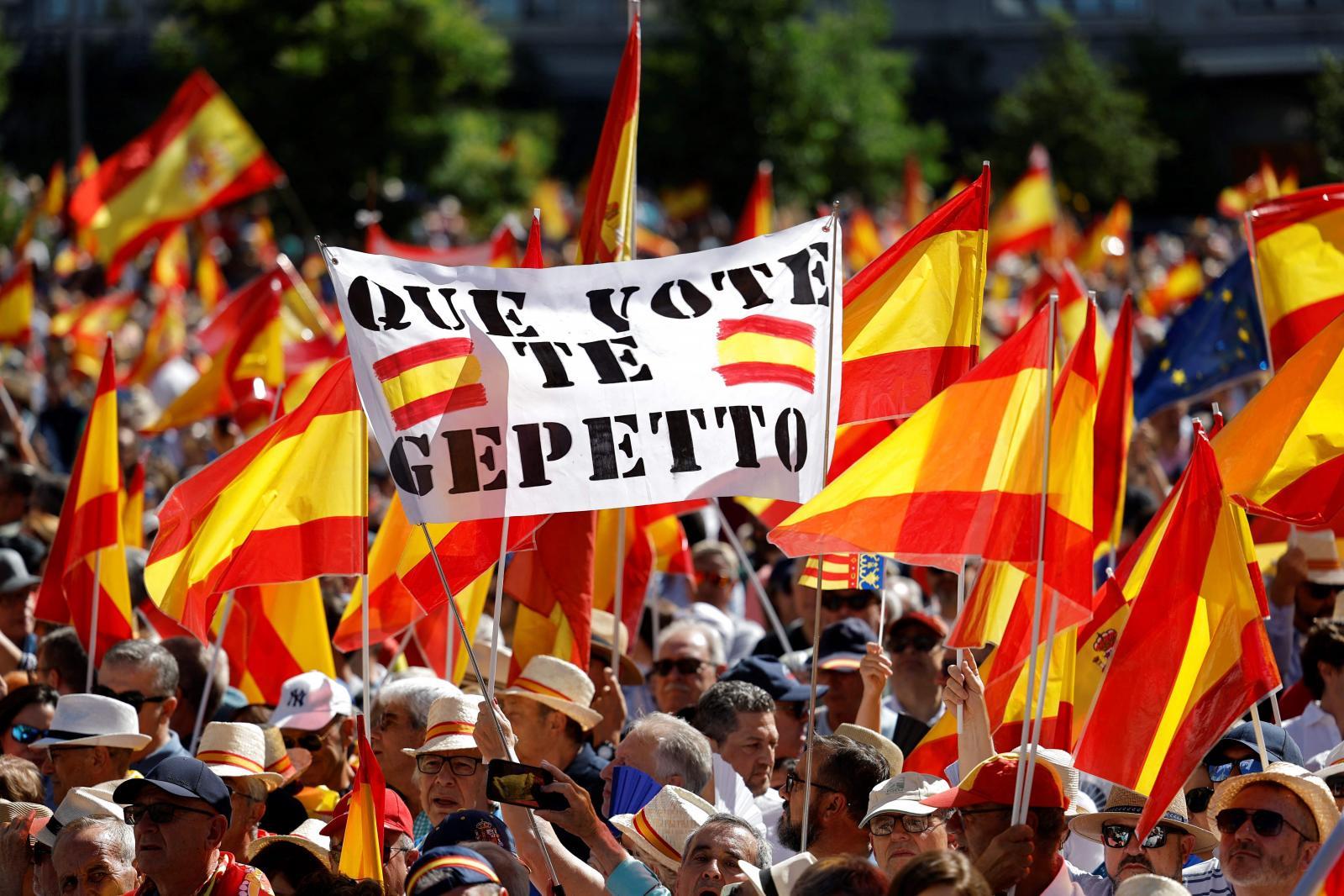 Imagen secundaria 2 - varios momentos de la manifestación