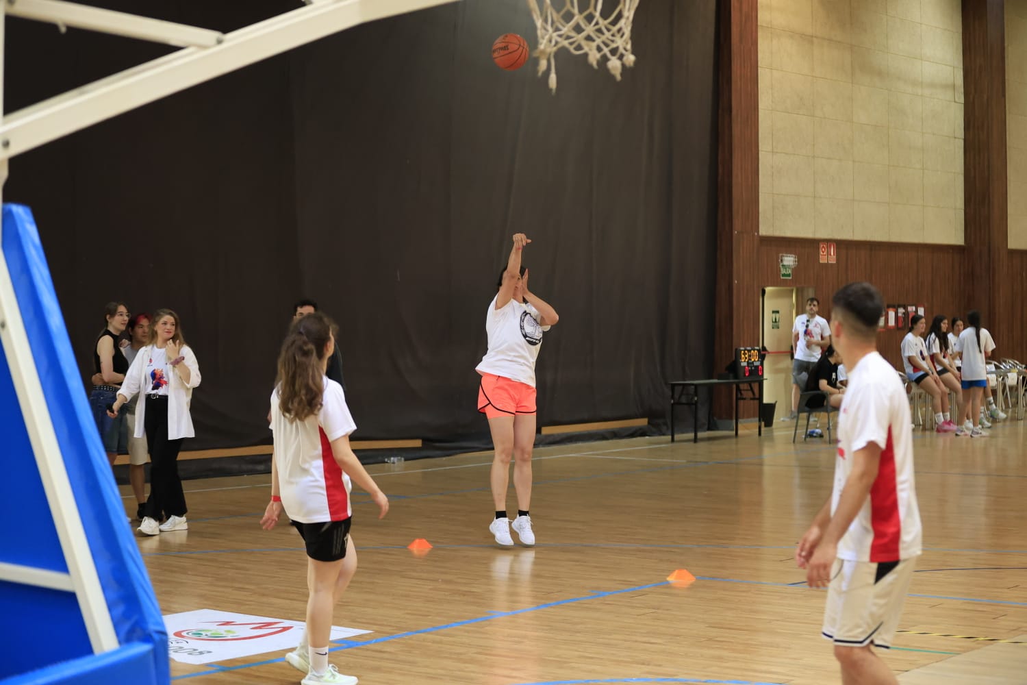 Éxito rotundo de la III Jornada Benéfica de baloncesto en Salamanca por Cheto